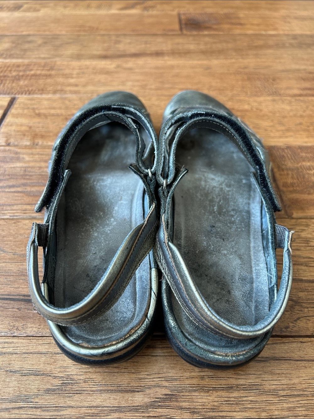 Naot Rongo Slingback Mary Jane Flats Comfort Shoes Metallic Leather Size 42 - Picture 6 of 10